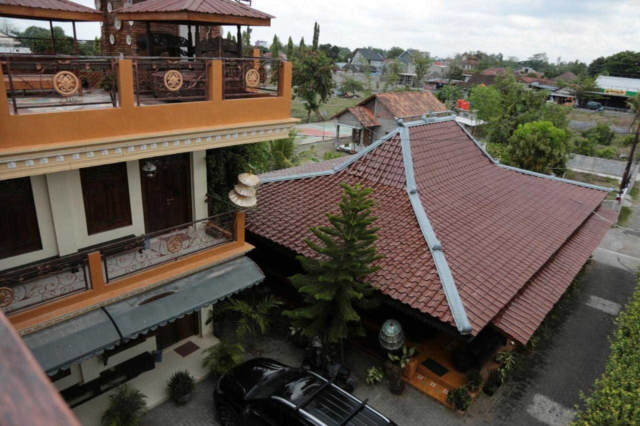 Jowo Kluthuk Heritage Kalasan Bagian luar foto